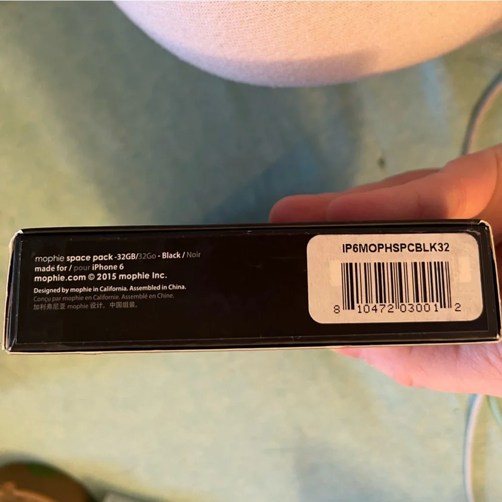 Mophie Black 32GB Space Pack for iPhone 6 **NEVER USED**